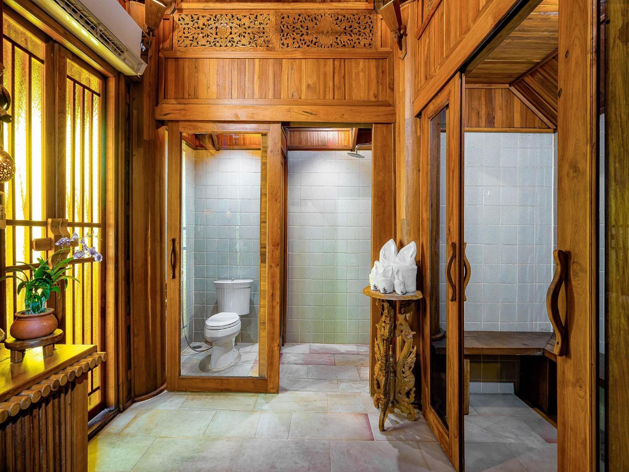 Santhiya Koh Yao Yai Resort & Spa - Compulsory Join Santhiya Speedboat From-To Ao Po Grand Marina At Phuket Ko Yao Yai Exterior foto Thai style bathroom